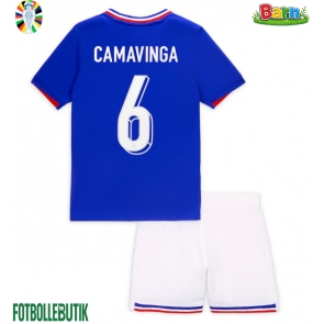 Frankrike Eduardo Camavinga #6 Hemmaställ Barn EM 2024 Kortärmad (+ Korta byxor)